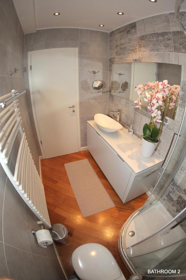 Luxury Marina View Apartment Izola Buitenkant foto