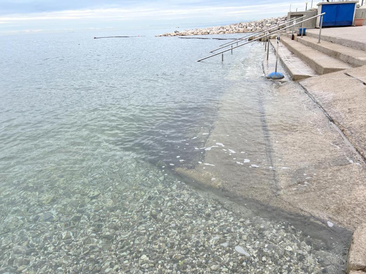 Luxury Marina View Apartment Izola Buitenkant foto